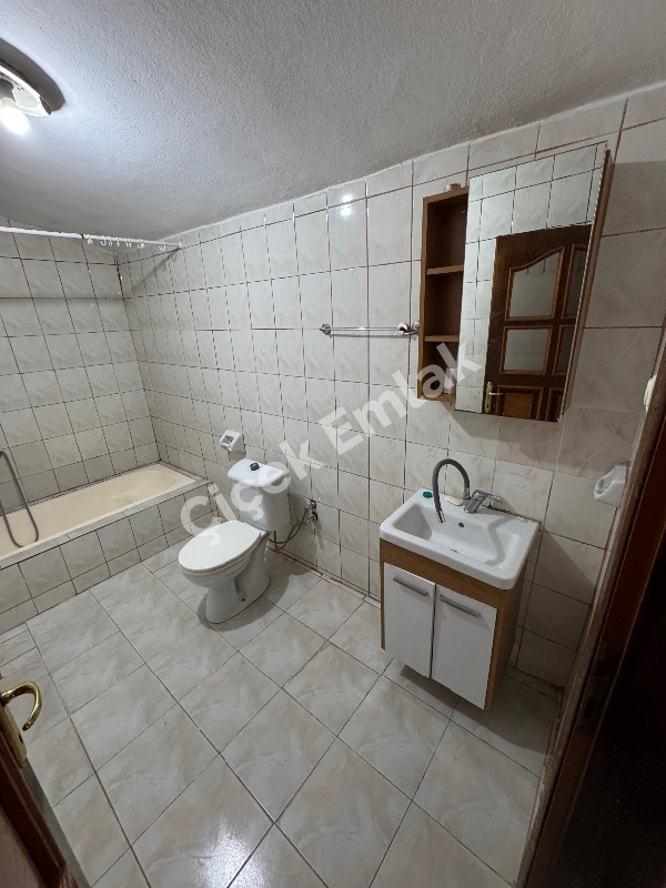 Çırçır’da Çatı Katı 3+1 Kiralık Daire