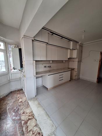 GÜVENAY - ÇORUM BAHÇELİEVLER MAH. LİLA PASTANESİ CİVARI KİRALIK 4+1 DAİRE 