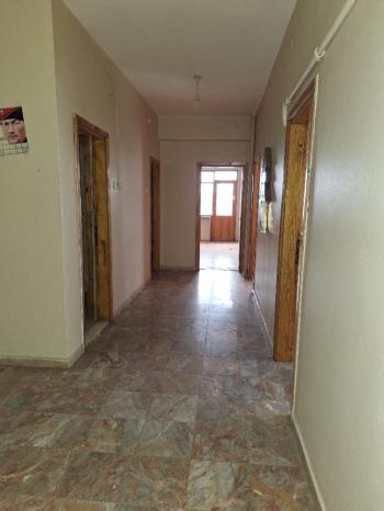 GÜVENAY - ÇORUM BAHÇELİEVLER LİLA PASTANE CİVARI KİRALIK 3+1 DAİRE 