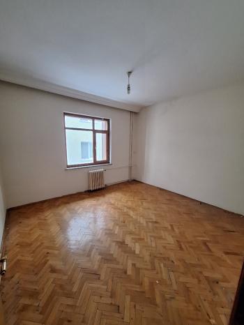 GÜVENAY - ÇORUM BAHÇELİEVLER LİLA PASTANE CİVARI KİRALIK 3+1 DAİRE 