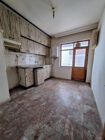 GÜVENAY - ÇORUM BAHÇELİEVLER LİLA PASTANE CİVARI KİRALIK 3+1 DAİRE 