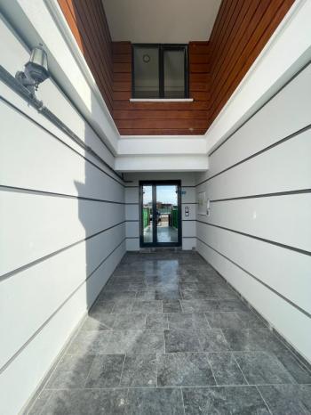 AFYON ÜÇOK EMLAKTAN HOCA AHMET YESEVİ MAH SATILIK SIFIR 3+1 LÜX DAİRE