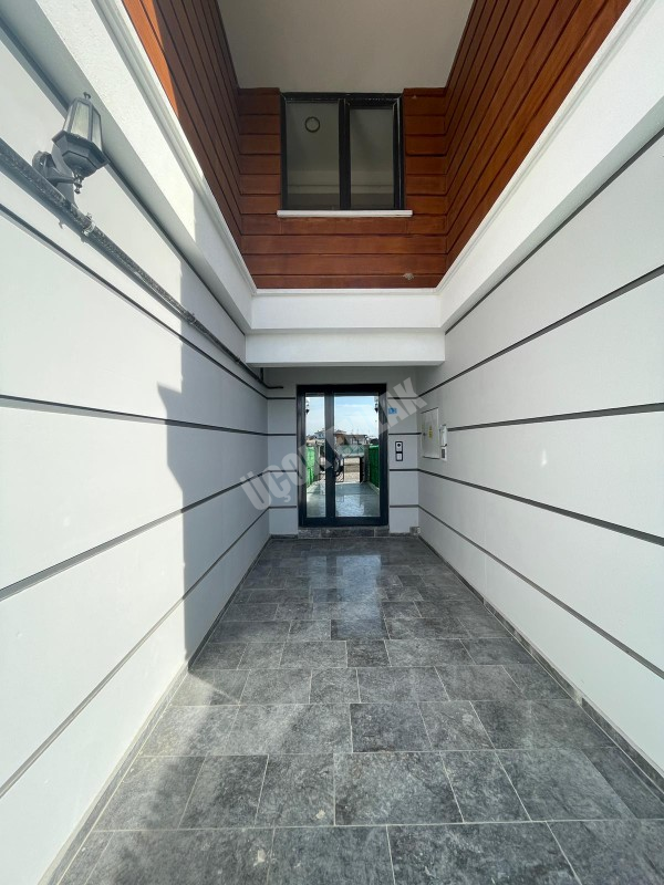 AFYON ÜÇOK EMLAKTAN HOCA AHMET YESEVİ MAH SATILIK SIFIR 3+1 LÜX DAİRE