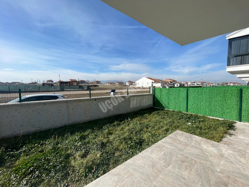 AFYON ÜÇOK EMLAKTAN HOCA AHMET YESEVİ MAH SATILIK SIFIR 3+1 LÜX DAİRE