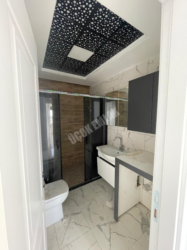 AFYON ÜÇOK EMLAKTAN HOCA AHMET YESEVİ MAH SATILIK SIFIR 3+1 LÜX DAİRE