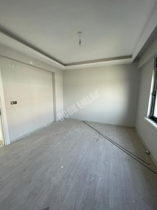 AFYON ÜÇOK EMLAKTAN HOCA AHMET YESEVİ MAH SATILIK SIFIR 3+1 LÜX DAİRE