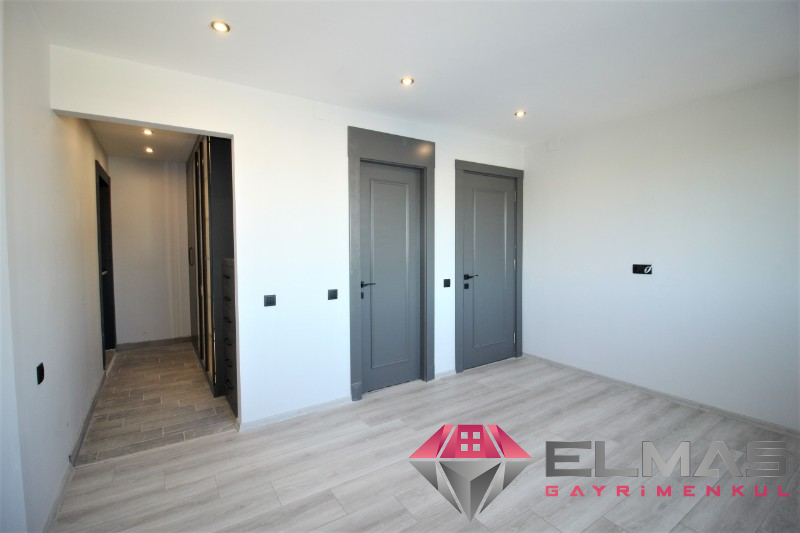 Elmas’tan Mezitli’de Tek Blok Site İçi Kullanıma Hazır 4+1