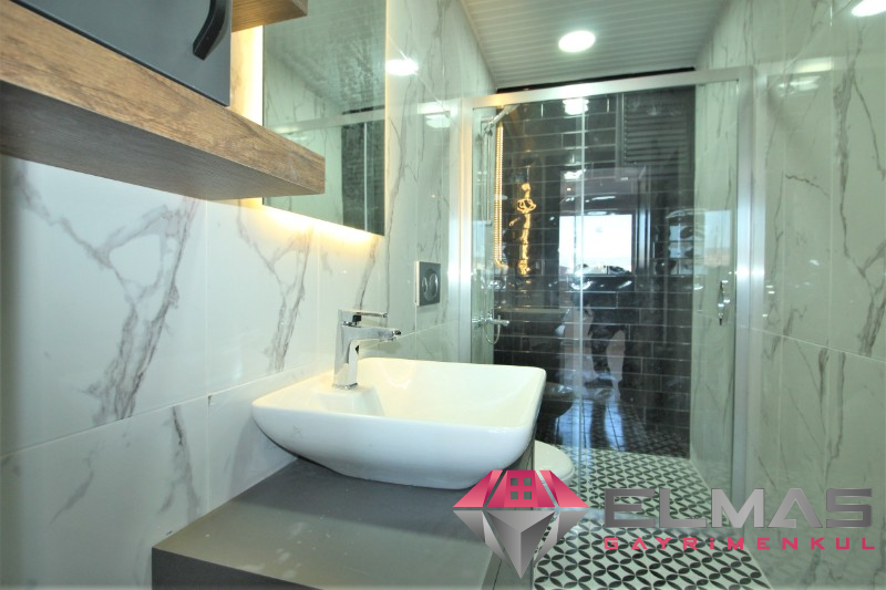 Elmas’tan Mezitli’de Tek Blok Site İçi Kullanıma Hazır 4+1