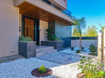 Girne Çatalköy Bölgesinde Özel Yüzme Havuzlu 4+1 Lüks Modern Satılık Villalar