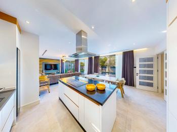 Girne Çatalköy Bölgesinde Özel Yüzme Havuzlu 4+1 Lüks Modern Satılık Villalar