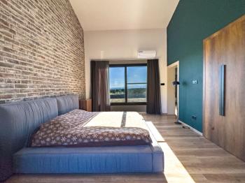  Girne Boğaz Bölgesinde Satılık Geniş Türk Malı Çiftlik Evi