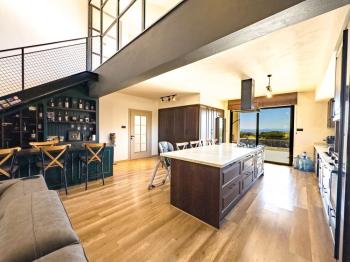  Girne Boğaz Bölgesinde Satılık Geniş Türk Malı Çiftlik Evi