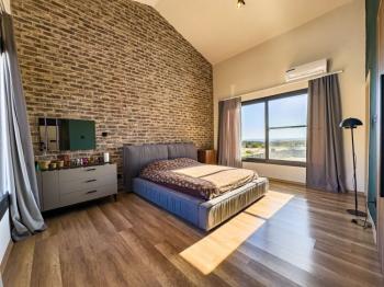  Girne Boğaz Bölgesinde Satılık Geniş Türk Malı Çiftlik Evi