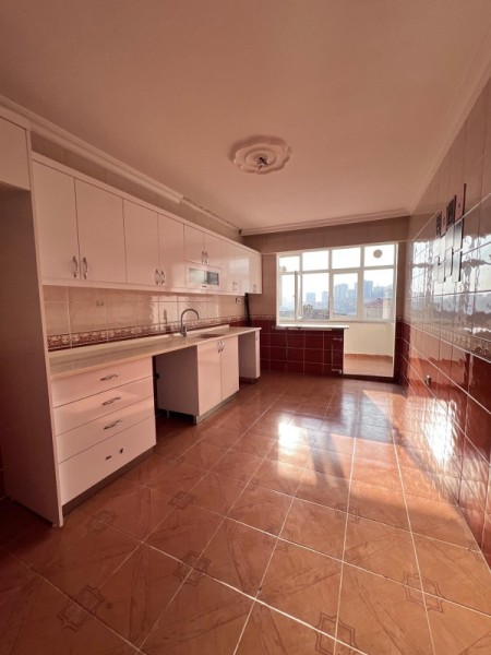 Çırçır Metro'ya 3 Dk 2+1 & 4.Kat Toprak Tapulu Boş Satılık Daire