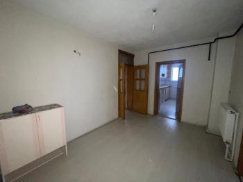 AFYON ÜÇOK EMLAKTAN HARBİŞ NAZMİ SAATÇİ MAH KİRALIK 3+1 TEMİZ BAKIMLI DAİRE