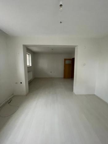 AFYON ÜÇOK EMLAKTAN HARBİŞ NAZMİ SAATÇİ MAH KİRALIK 3+1 TEMİZ BAKIMLI DAİRE