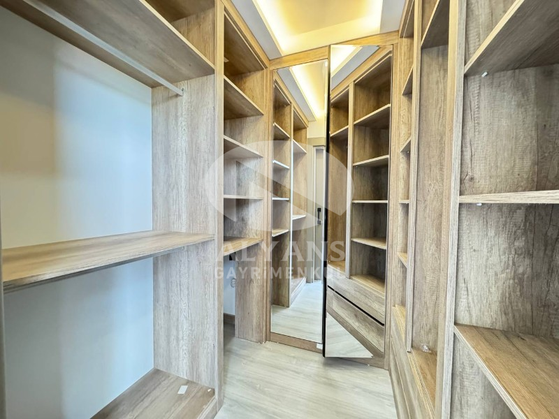 ALYANS'TAN YATIRIM DEĞERİ YÜKSEK LÜKS VE EŞSİZ TASARIMIYLA 2,5+1