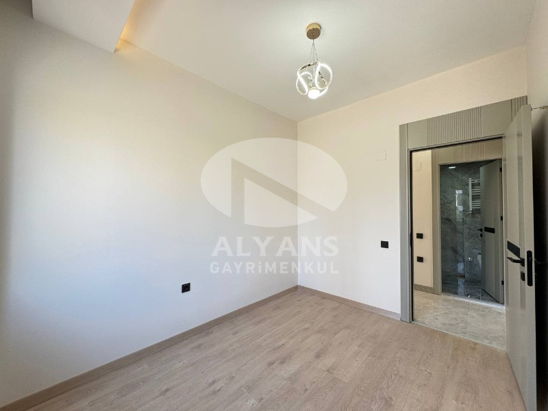 ALYANS'TAN YÜKSEK KALİTE VE KONFOR SEVENLER İÇİN LÜKS 2+1