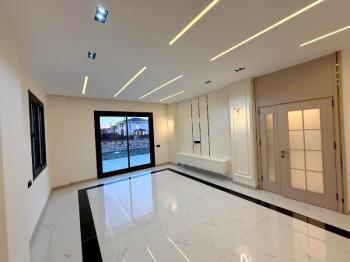 Didim Efeler Mahallesinde Satılık Lüks Villa