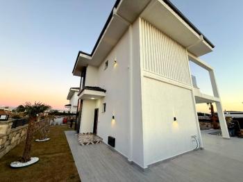 Didim Efeler Mahallesinde Satılık Lüks Villa