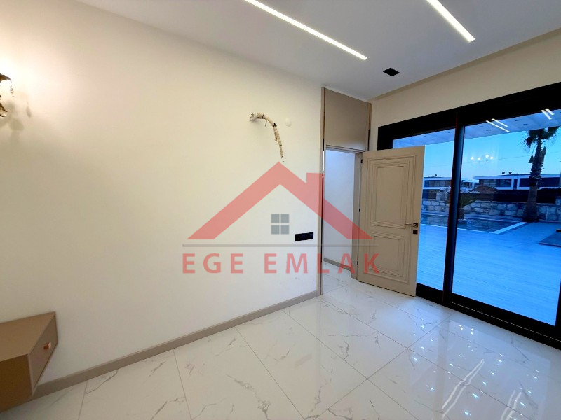 Didim Efeler Mahallesinde Satılık Lüks Villa