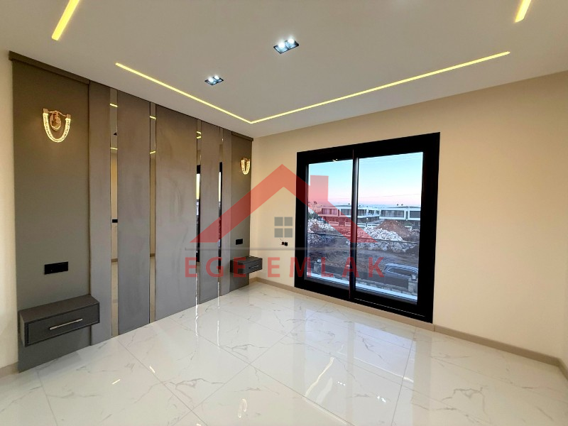 Didim Efeler Mahallesinde Satılık Lüks Villa