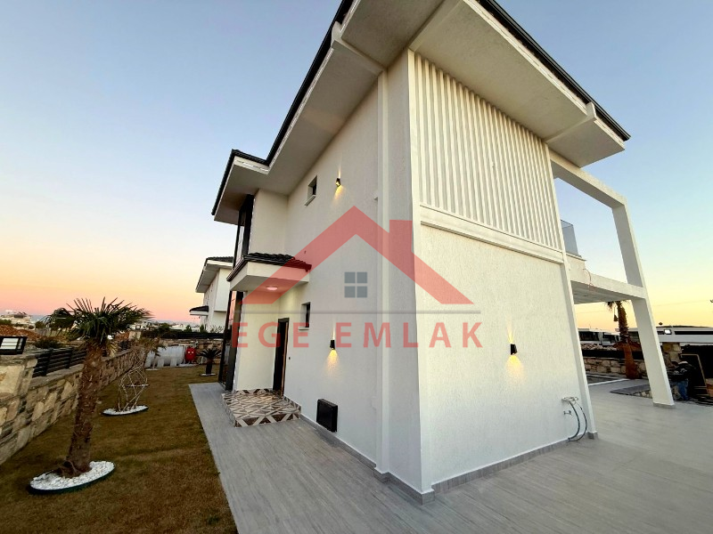 Didim Efeler Mahallesinde Satılık Lüks Villa