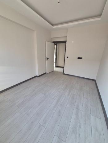 Güvenay - Çorum Çepni Mahallesi Öğretmen Lisesi Bölgesi 3+0 Sıfır Daire