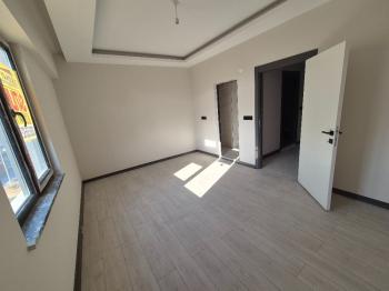 Güvenay - Çorum Çepni Mahallesi Öğretmen Lisesi Bölgesi 3+0 Sıfır Daire