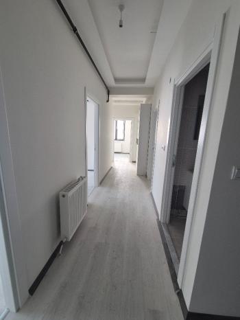 Güvenay - Çorum Merkez Çepni Mahallesi Fen Lisesi Bölgesi 3+1 Sıfır Daire