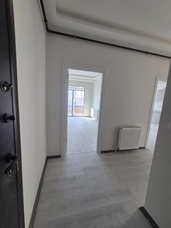 Güvenay - Çorum Merkez Çepni Mahallesi Fen Lisesi Bölgesi 3+1 Sıfır Daire