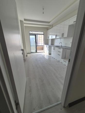 Güvenay - Çorum Merkez Çepni Mahallesi Fen Lisesi Bölgesi 3+1 Sıfır Daire