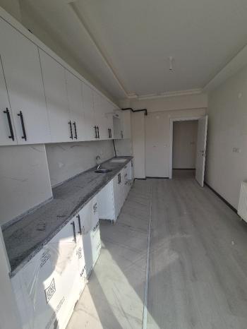 Güvenay - Çorum Merkez Çepni Mahallesi Fen Lisesi Bölgesi 3+1 Sıfır Daire