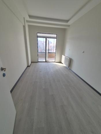 Güvenay - Çorum Merkez Çepni Mahallesi Fen Lisesi Bölgesi 3+1 Sıfır Daire