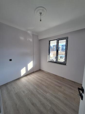 GÜVENAY - ÇORUM ÇEPNİ MAH.FEN LİSESİ CİVARI YÜKSEK GİRİŞ SATILIK 2+0 DAİRE 