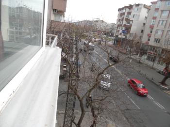 ESKİ KIZ MESLEK LİSESİ KARŞISINDA BULVAR CEPHELİ SATILIK 3+1 DAİRE