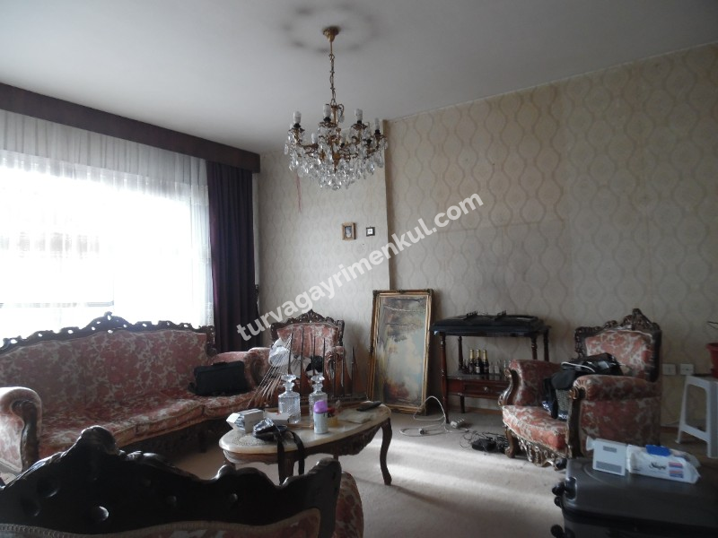 ESKİ KIZ MESLEK LİSESİ KARŞISINDA BULVAR CEPHELİ SATILIK 3+1 DAİRE