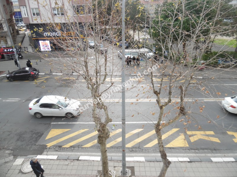 ESKİ KIZ MESLEK LİSESİ KARŞISINDA BULVAR CEPHELİ SATILIK 3+1 DAİRE