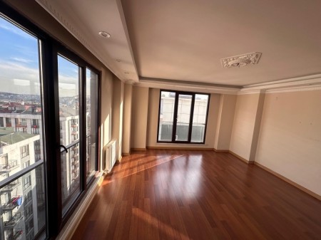 Çırçır Metro'ya 7 Dk Otoparklı Site'de 5.kat & 2+1 Boş Satılık Daire