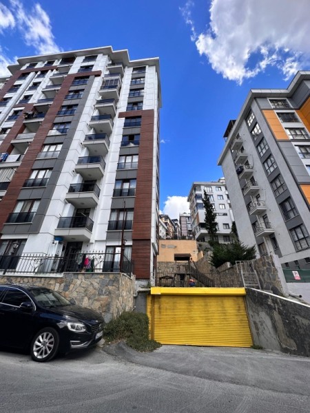 Çırçır Metro'ya 7 Dk Otoparklı Site'de 5.kat & 2+1 Boş Satılık Daire