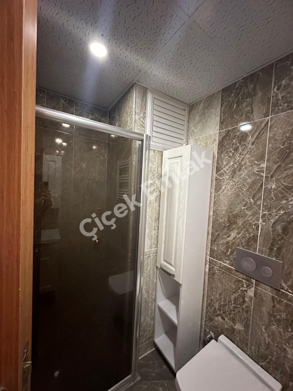 Çırçır Metro'ya 7 Dk Otoparklı Site'de 5.kat & 2+1 Boş Satılık Daire