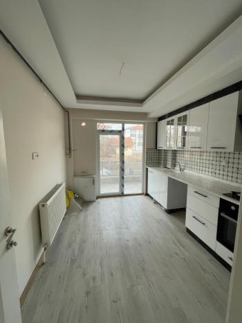 AFYON ÜÇOK EMLAKTAN KANLICA MAH SATILIK 2+1 SIFIR LÜX ANKASTRELİ DAİRELER