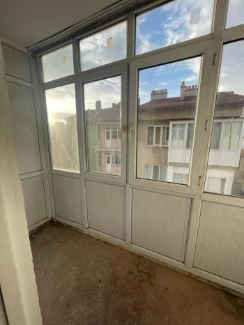 AFYON ÜÇOK EMLAKTAN EŞREFPAŞA MAH SATILIK 2+1 UYGUN FİYAT KONUMU GÜZEL DAİRE