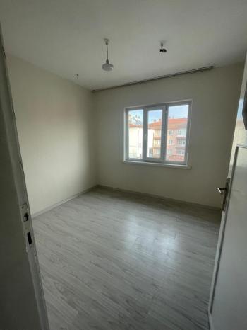 AFYON ÜÇOK EMLAKTAN EŞREFPAŞA MAH SATILIK 2+1 UYGUN FİYAT KONUMU GÜZEL DAİRE