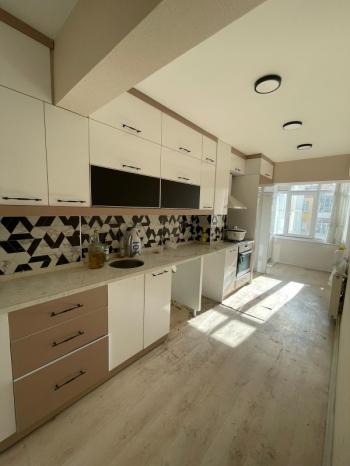 AFYON ÜÇOK EMLAKTAN CUMHURİYET MAH AMBARYOLUNDA  3+1 110M² GENİŞLİYİNDE  ŞEKLİNDE KİRALIK DAİRE