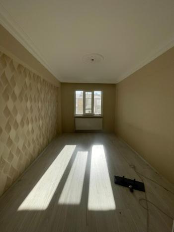 AFYON ÜÇOK EMLAKTAN CUMHURİYET MAH AMBARYOLUNDA  3+1 110M² GENİŞLİYİNDE  ŞEKLİNDE KİRALIK DAİRE