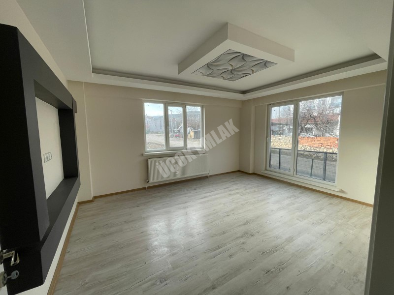 AFYON ÜÇOK EMLAKTAN KANLICA MAH SATILIK 2+1 SIFIR LÜX ANKASTRELİ DAİRELER