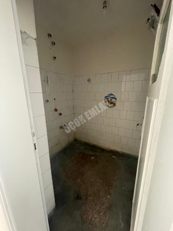 AFYON ÜÇOK EMLAKTAN EŞREFPAŞA MAH SATILIK 2+1 UYGUN FİYAT KONUMU GÜZEL DAİRE