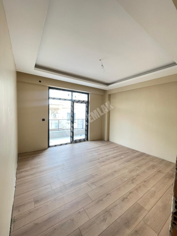 AFYON ÜÇOK EMLAKTAN GÜVENEVLER MAH SATILIK 4+1 SIFIR ULTRA LÜX DAİRELER 