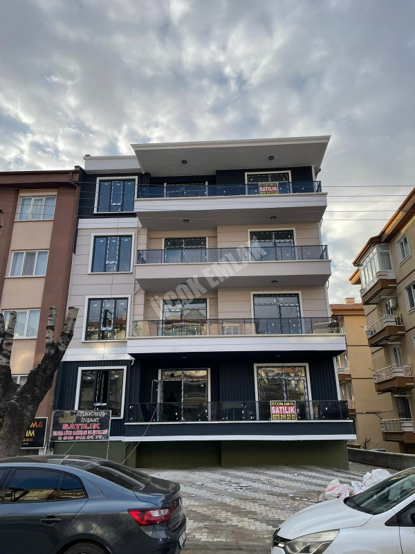 AFYON ÜÇOK EMLAKTAN GÜVENEVLER MAH SATILIK 4+1 SIFIR ULTRA LÜX DAİRELER 